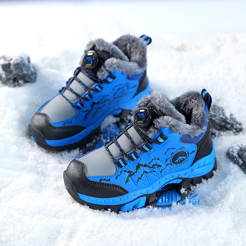 Uniszex gyerek túracipő, vastagított szigeteléssel, műbőr felsőrész, TPR talp, csúszásmentes és kopásálló.