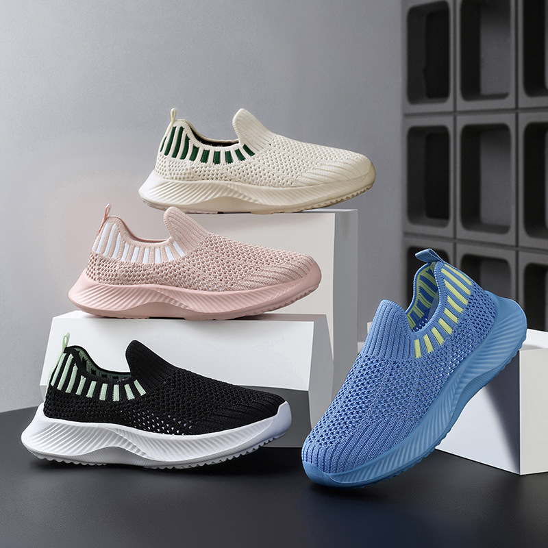 Gyerekeknek készült hálós Slip-On sportcipő - Fly-Weave felsőrész, EVA talp, minden évszakban, 4–16 éveseknek