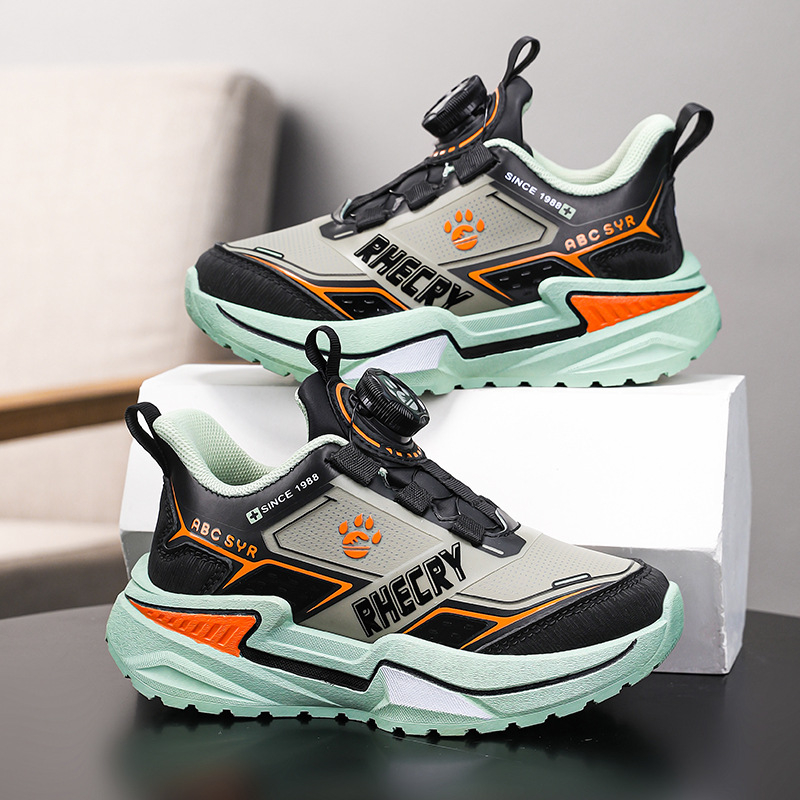 Gyerekek futócipője: vízálló szintetikus bőr felsőrész, EVA talp, könnyű és kopásálló, forgócsatos zárás