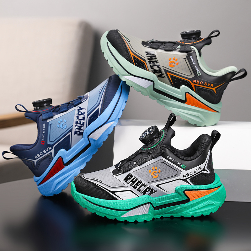 Gyerekek futócipője: vízálló szintetikus bőr felsőrész, EVA talp, könnyű és kopásálló, forgócsatos zárás