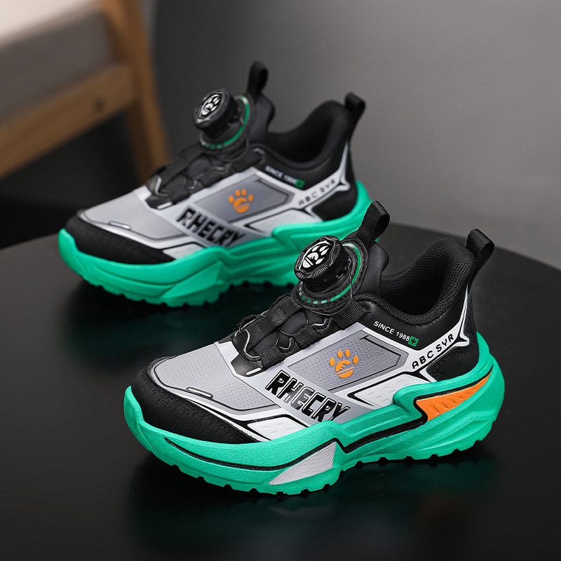 Gyerekek futócipője: vízálló szintetikus bőr felsőrész, EVA talp, könnyű és kopásálló, forgócsatos zárás