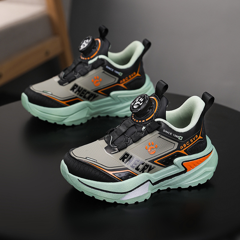 Gyerekek futócipője: vízálló szintetikus bőr felsőrész, EVA talp, könnyű és kopásálló, forgócsatos zárás