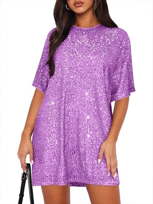 Csillogó estélyi ruha aszimmetrikus vállal, hercegnői szabás, hosszú szoknya, kerek nyakú.