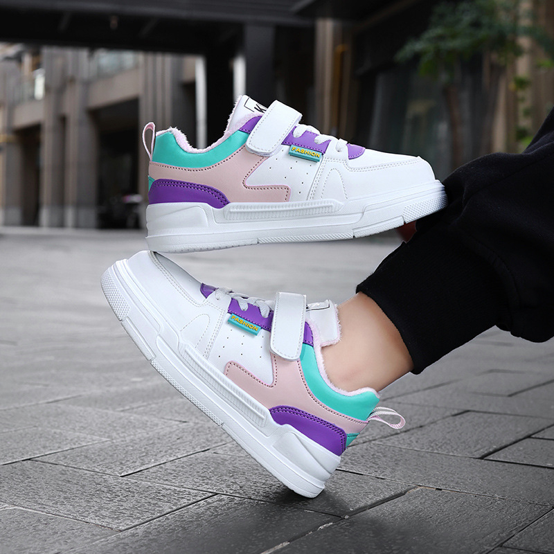 Téli gyerek sportcipő, könnyű, műbőr felsőrész kockás mintával, MD talp, tépőzár