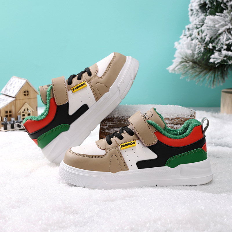 Téli gyerek sportcipő, könnyű, műbőr felsőrész kockás mintával, MD talp, tépőzár