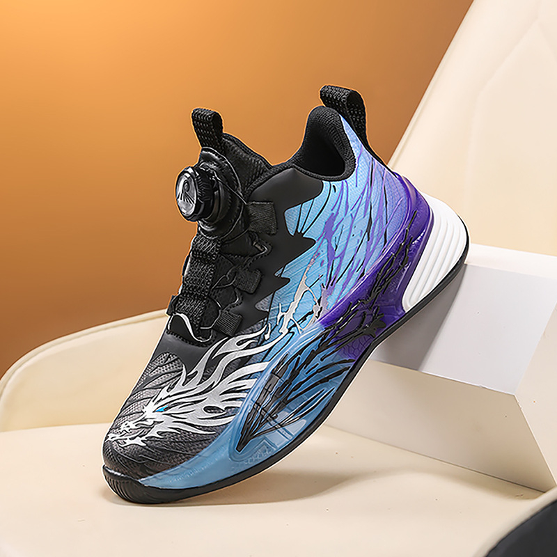 Fiú kosárlabda cipő | PU felső, MD talp, csíkos minta, légáteresztő, csúszásmentes, kopásálló, ütéscsillapítás, 4–16 éveseknek, 2025 őszén debütál