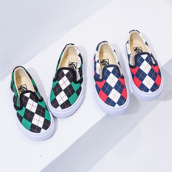 Detské plátenné tenisky s nízkym profilom, plátený materiál, gumová podrážka, kockovaný vzor, textilná vložka
