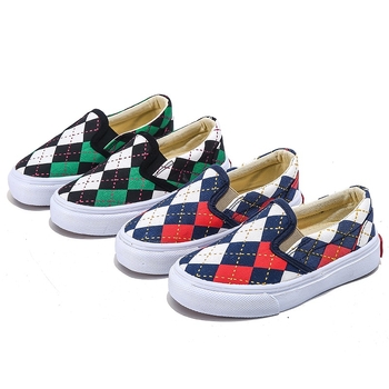 Detské plátenné tenisky s nízkym profilom, plátený materiál, gumová podrážka, kockovaný vzor, textilná vložka