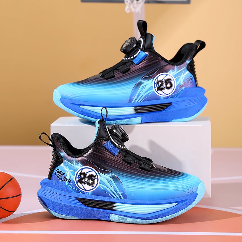 Fiú kosárlabda cipő, felső része szintetikus bőrből, EVA talp, téli, tavaszi és őszi szezonokra, mintázat: betű