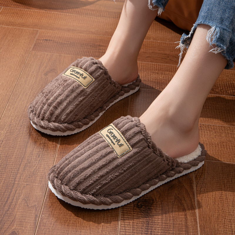 Uniszex téli beltéri papucs pamutból, belső használatra, csíkos mintázat, textile felsőrész, EVA talp, csúszásmentes, meleg, toe-cap védelemmel