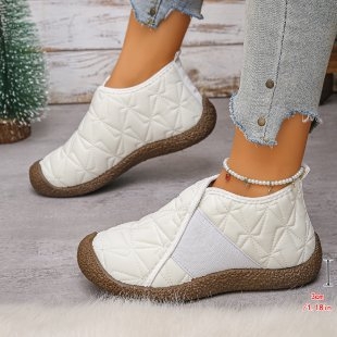 Téli magas szárú slip-on cipő, PU felsőrész, gumírozott talp, kerek orr, alacsony sarok