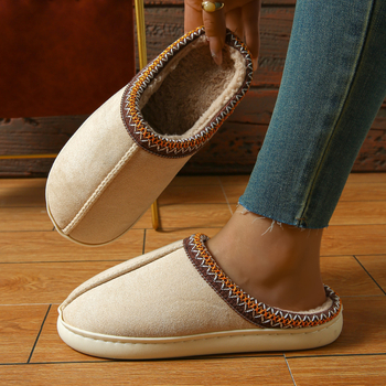 Papucs – textil felső rész, velúr bélés, TPR talp, slip-on zárás, otthoni használatra