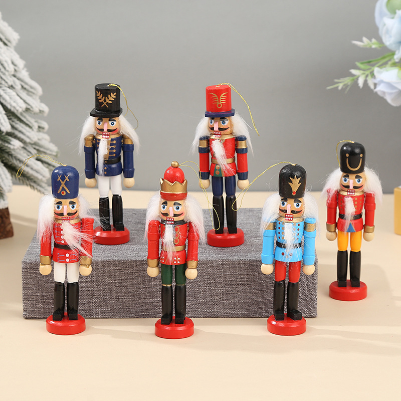 Drveni Nutcracker vojnik figurica, završni sprej premaz, marka Harfan Qi, kategorija: Likovi, Božić