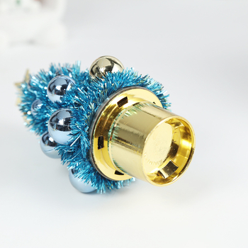 Konusne božićne ukrase za bor s kuglicama i zvijezdom s petokrakom; Materijal: 21047292810; IP ovlaštenje: Ne; Pogodno za Božić