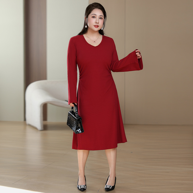 Francia kötött hosszú ujjú ruha V-nyakkal, pamut-elasztán keverék, pliszírozott midi hosszú szoknya