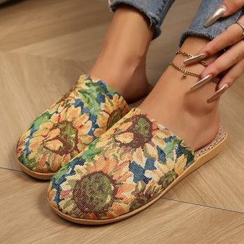 Női slip-on cipő, kerek orrú, virágos mintázat, textil felsőrész, EVA talp
