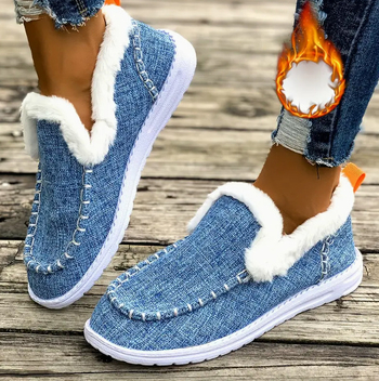 Női téli bakancs nubuk felsőrész, gumírozott talppal, alacsony szárú, slip-on, mesterséges szőrme béléssel