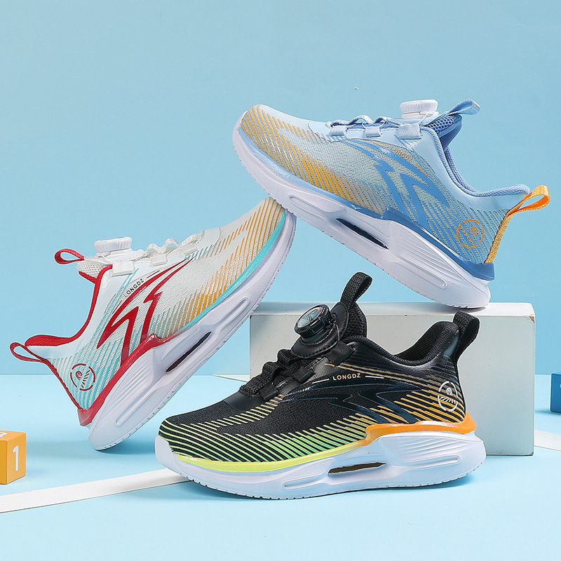 Unisex gyerekeknek készült futócipő hálós felsővel, légáteresztő és könnyű, EVA talppal, forgatható csattal záródó, 7–16 éveseknek