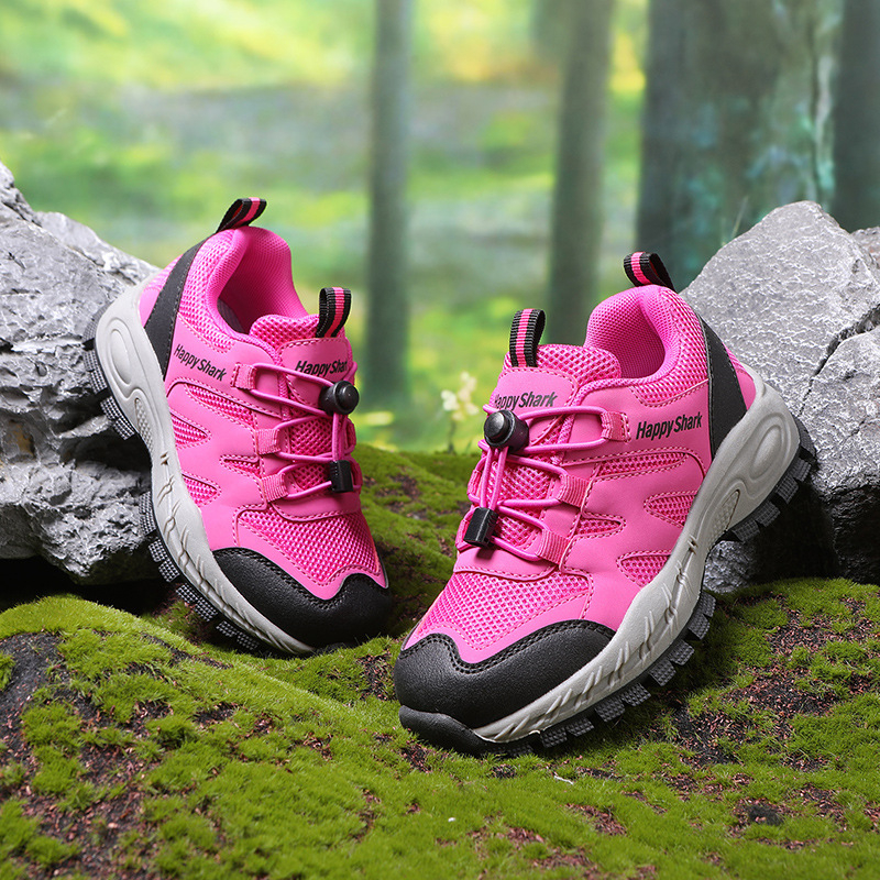 Детски планински обувки за ходене с дишаща мрежеста горна част, гумена подметка и предна връзка, подходящи за зимен, пролетен и есенен сезон.