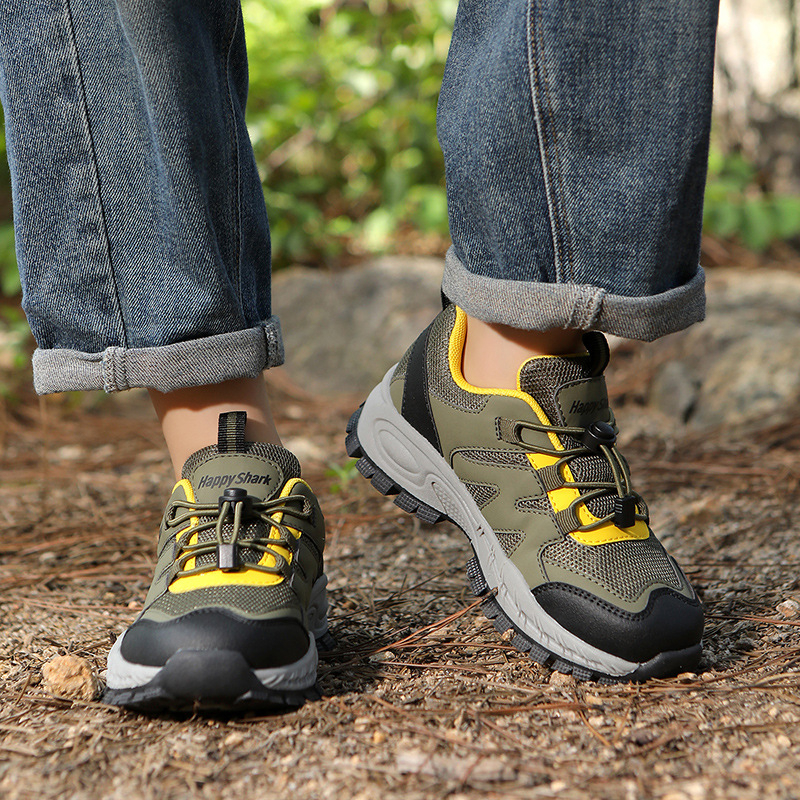 Детски планински обувки за ходене с дишаща мрежеста горна част, гумена подметка и предна връзка, подходящи за зимен, пролетен и есенен сезон.