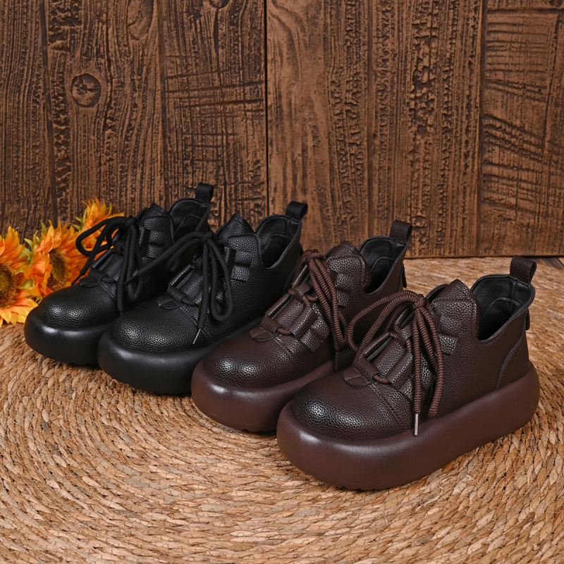 Chelsea pre ženy, stredná výška lýtka, okrúhla špička, PU vrchný materiál, gumová podrážka, nízka päta 1–3 cm