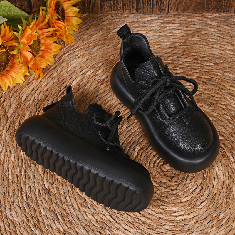 Chelsea pre ženy, stredná výška lýtka, okrúhla špička, PU vrchný materiál, gumová podrážka, nízka päta 1–3 cm