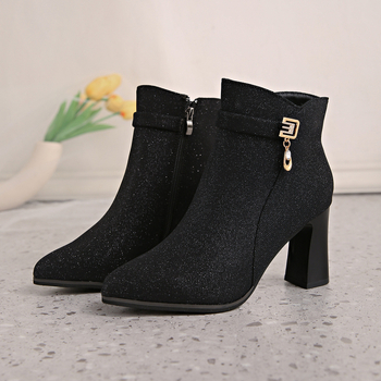 Dámske Martin topánky – ostrý nos, bočné zapínanie na zips, hrubý podpätok 3–5 cm, PU vršok, gumová podrážka, vodotesné