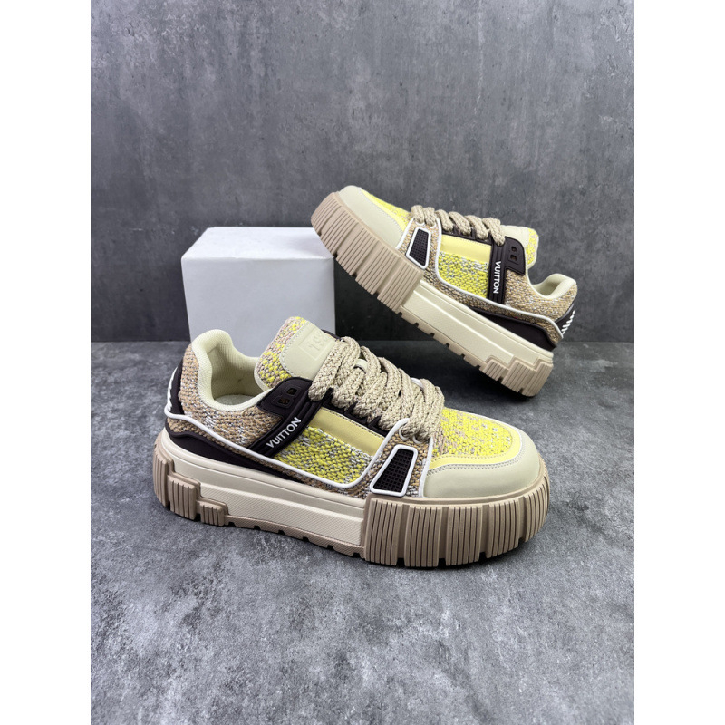 Férfi skatecipő Footprint Collection — PU felsőrész, gumírozott talp, kerek orr, alacsony profil, elülső fűzőzárás