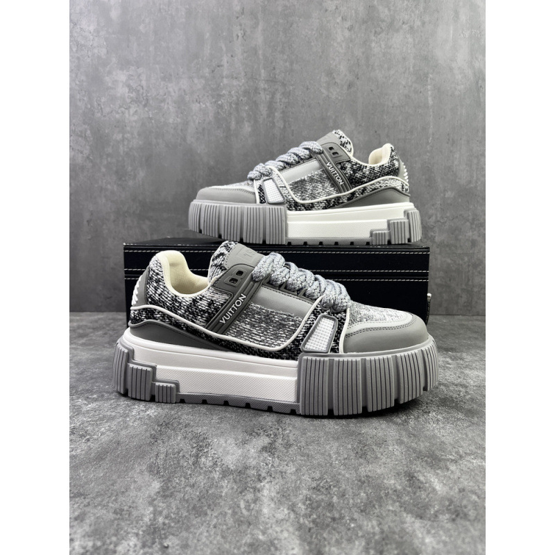 Férfi skatecipő Footprint Collection — PU felsőrész, gumírozott talp, kerek orr, alacsony profil, elülső fűzőzárás