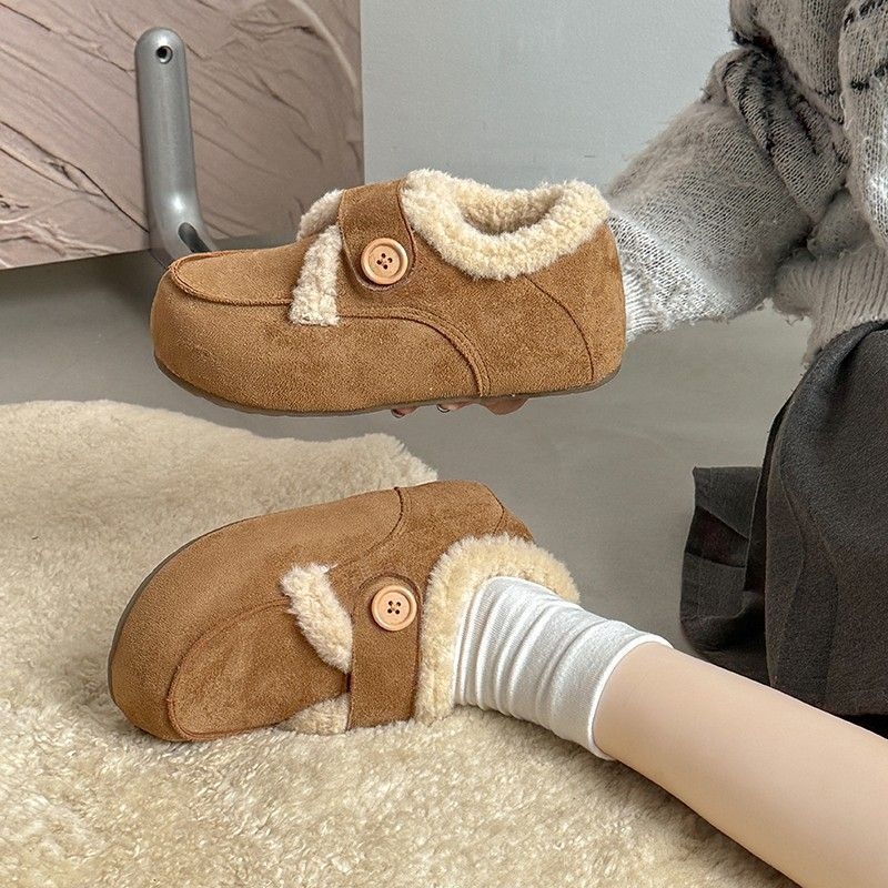 Női velúr mokaszín műszőrmés béléssel, slip-on, hal formájú orr, gumitalp