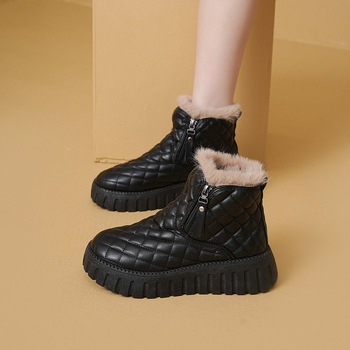 Női téli csizma fleece béléssel, vízálló, gumírozott talp, magas szár, kerek orr