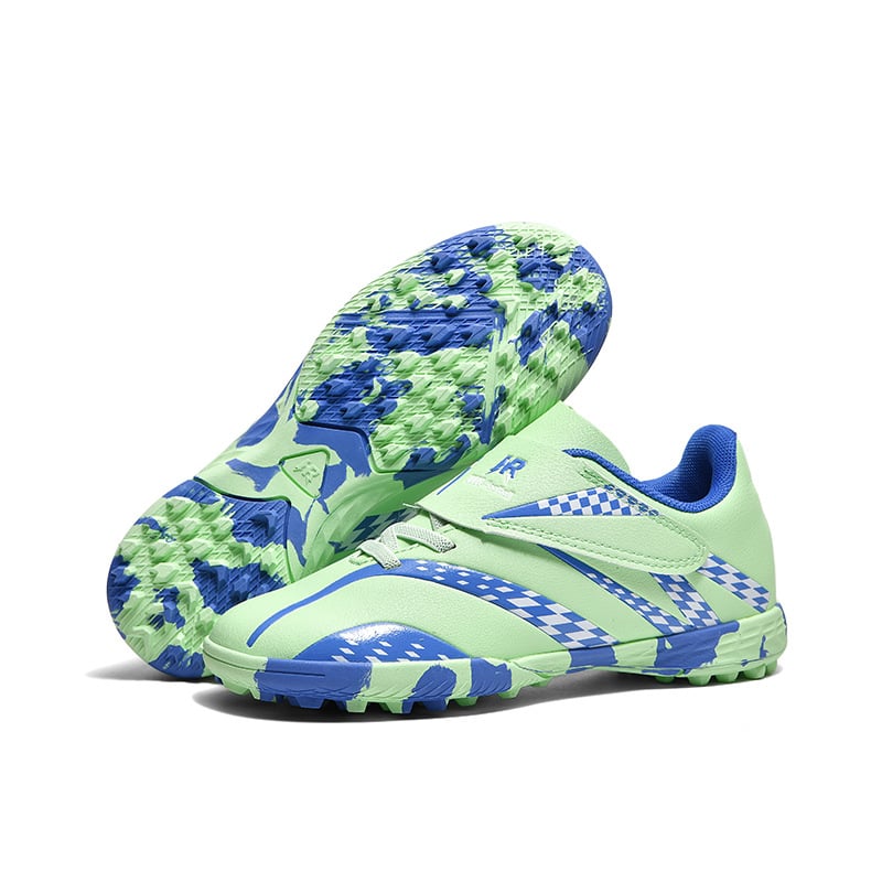 Παιδικά παπούτσια ποδοσφαίρου με Velcro κλείσιμο, επάνω μέρος από συνθετικό δέρμα, αναπνεύσιμη κατασκευή, αντιολισθητική σόλα από καουτσούκ, κατάλληλα για φυσικό και τεχνητό χλοοτάπητα.