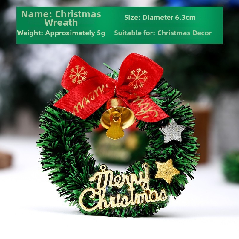 Vianočný veniec, plastový materiál, moderný minimalistický štýl, ručná výroba, značka Other