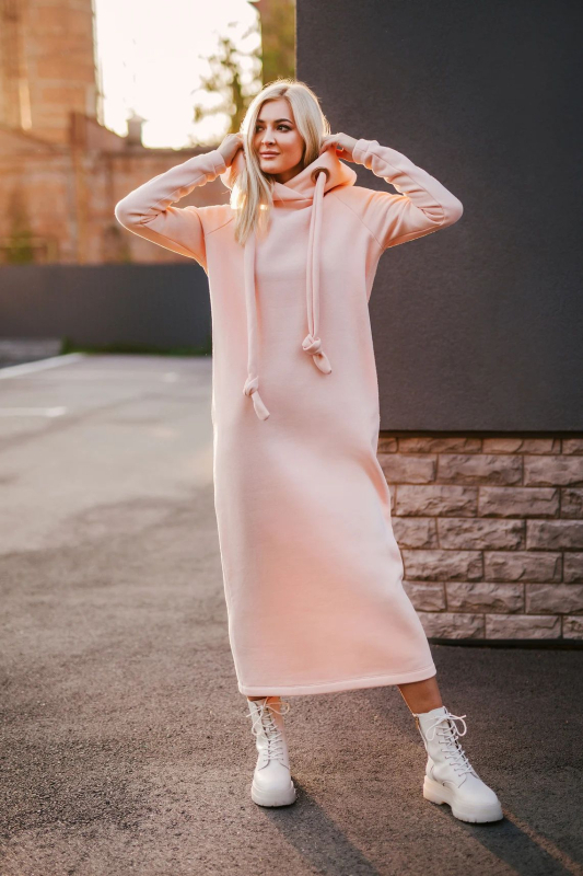 rochie tricotată lungă cu glugă și căptușeală de fleece, panouri cusute, mâneci Raglan, material poliester