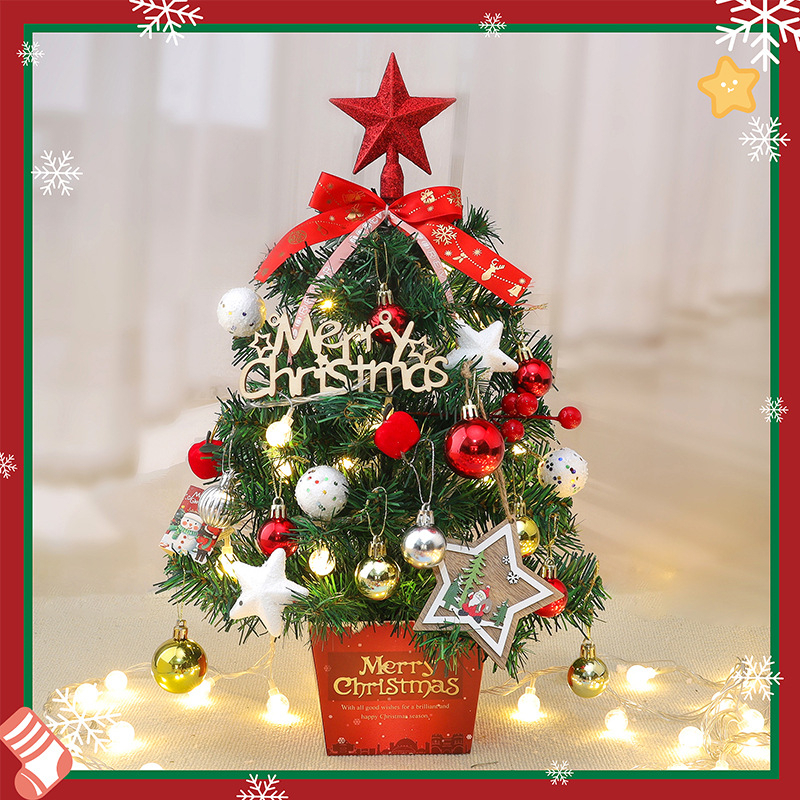 Επιτραπέζιο χριστουγεννιάτικο δέντρο από PVC – DIY διακοσμητικό για το σπίτι