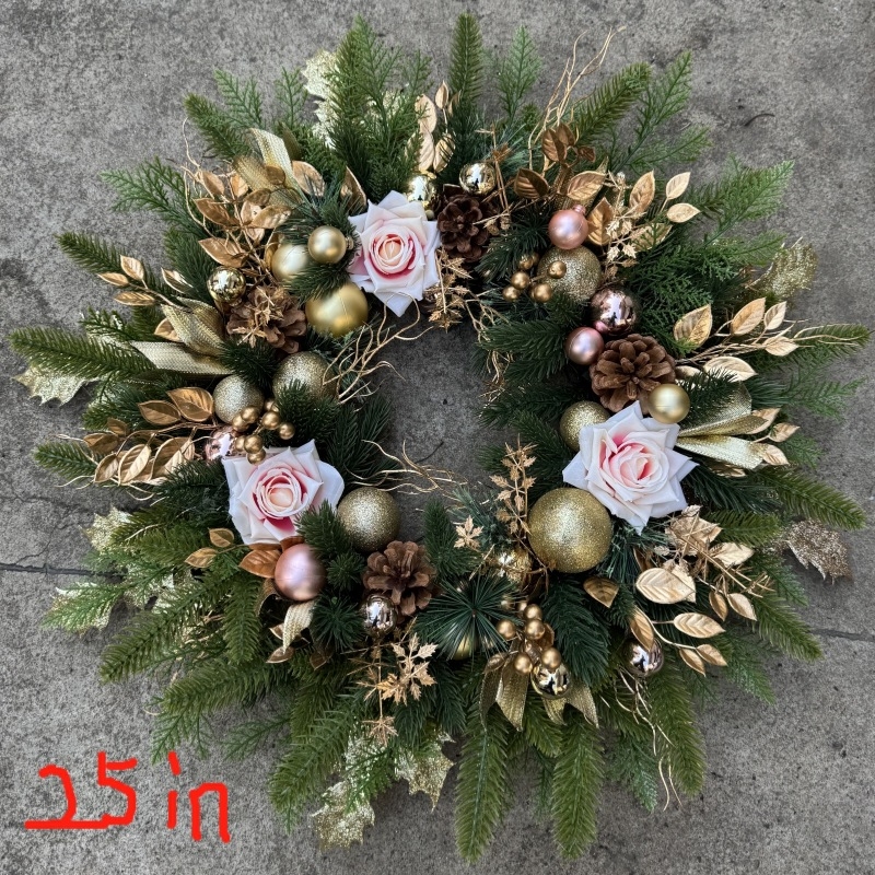 Vianočný veniec z umelých kvetov – ručne vyrobený plastový materiál; na ozdobu dverí a okien (Materiál: Plast; Spracovanie: Ručné; Vianoce; Pre dvere/okná)