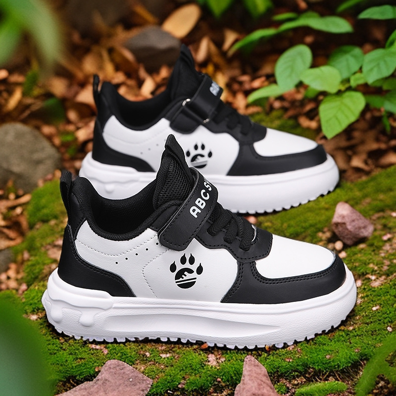 Gyerekek futócipője – bőr felsőrész, Velcro-zárás, vízálló, könnyű, 4–16 éves korosztálynak.