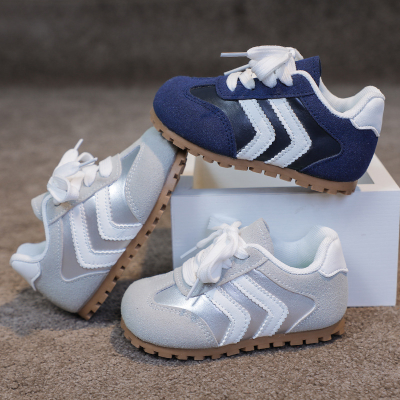 Pantofi pentru copii unisex, partea superioară din piele artificială, talpă din plastic, model cu dungi, gleznă joasă