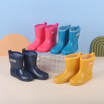 PVC dažďové čižmy pre deti, unisex, neprepúšťajú vodu po celý rok, s plochou pätou a nízkym horným obvodom topánky