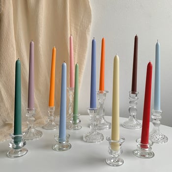 Svadobná cylindrická sviečka zo zmesi sójového vosku, polo ručná a polo mechanická výroba, s logom Can