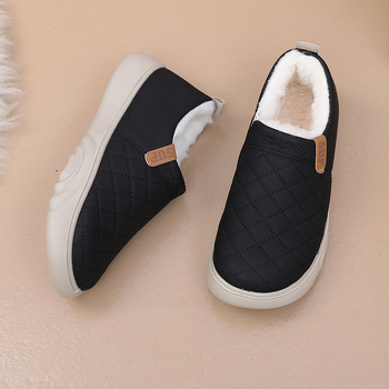 Női PU felső rész Slip-On cipő, PVC talp, kerek orr, fleece-betéttel