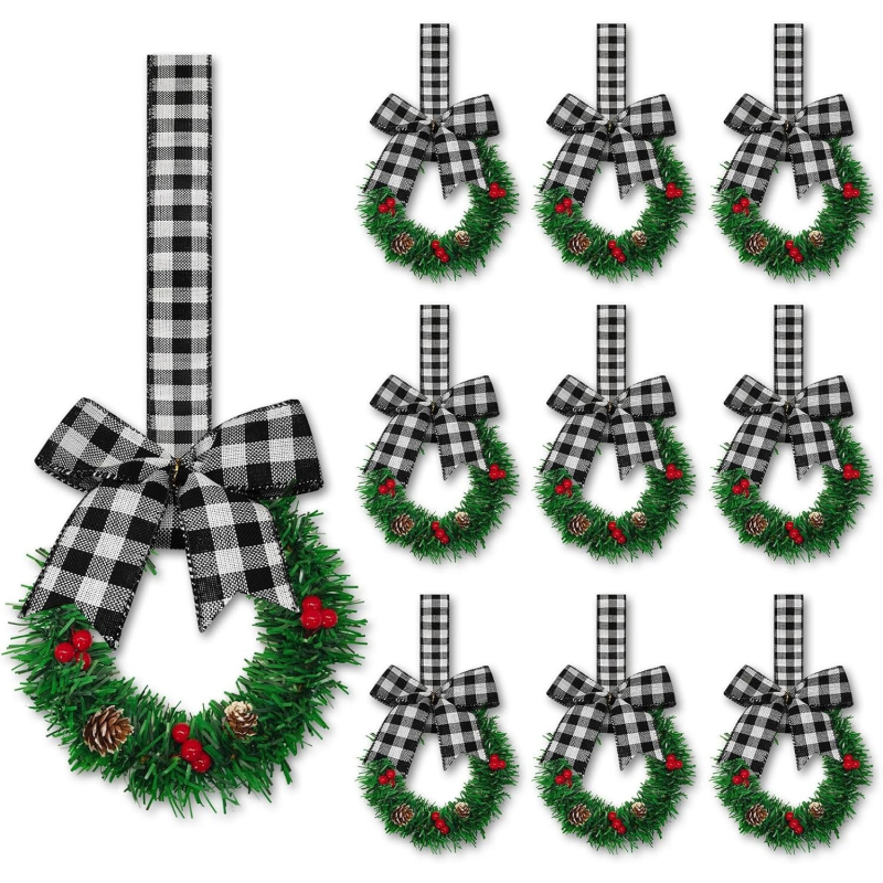 Vianočný veniec na skrinku/kuchyňu so stuhou a mašľou, z plastu, ručne vyrobený, moderný minimalistický štýl