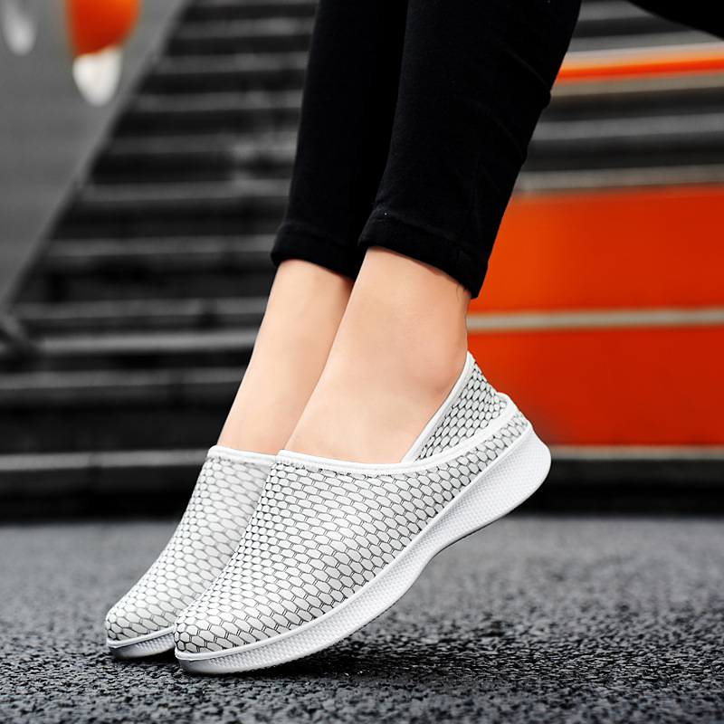 Női szövött hálós slip-on cipő, elasztikus pántos záródás, alacsony felső rész, kopásálló gumitalp
