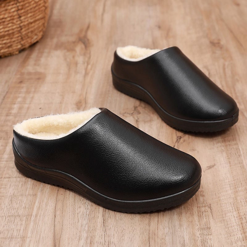 Pánske zimné bavlnené papuče s flisovou podšívkou – PU vršok, podrážka z peny, protišmykové, do interiéru