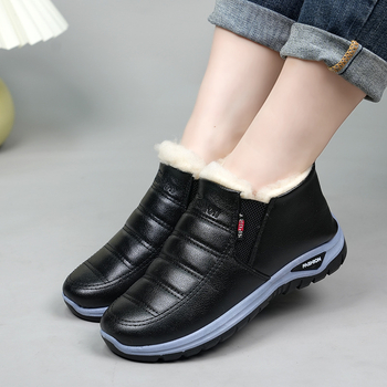 Puuvillased talvekingad mikrokiud ülaosaga, kummist tallaga, tehis karusnahas sisetald, puuvillane vooder (mikrokiud ülaosa; kummist tallap; tehis karusnahas sisetald; puuvillane vooder)