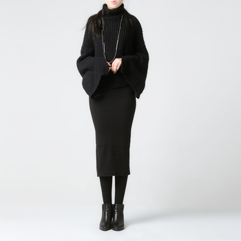 Vidutinio ilgio megzta sijon, patchwork siuviniai, poliesterio ir medvilnės audinys, pavasaris 2022