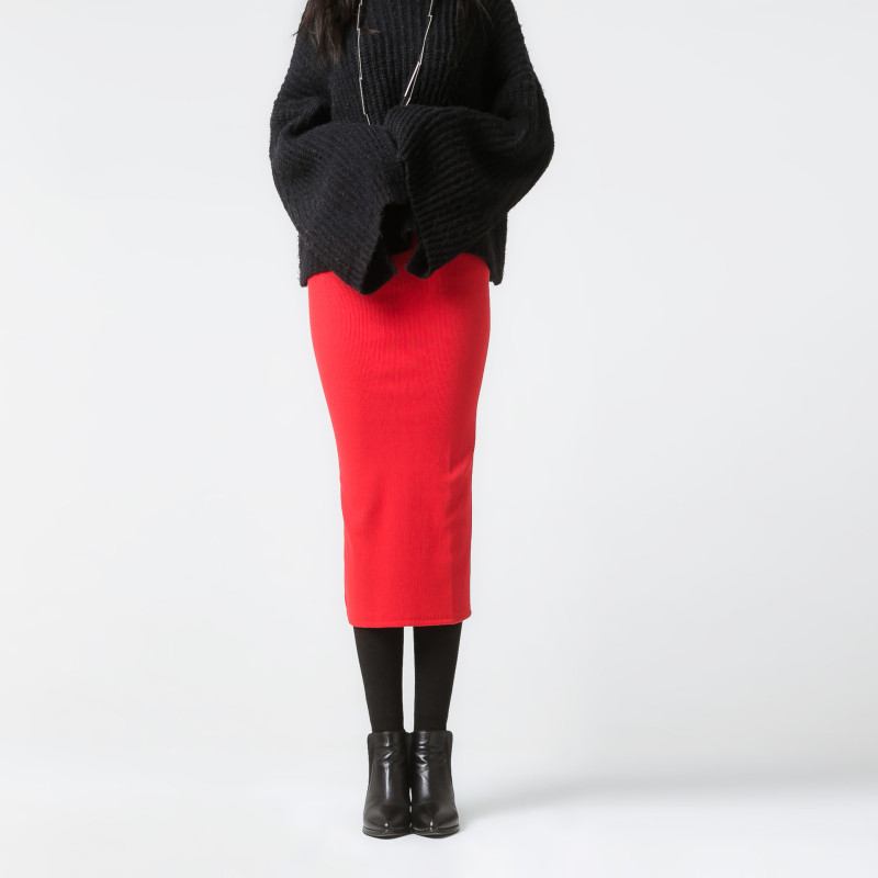 Vidutinio ilgio megzta sijon, patchwork siuviniai, poliesterio ir medvilnės audinys, pavasaris 2022