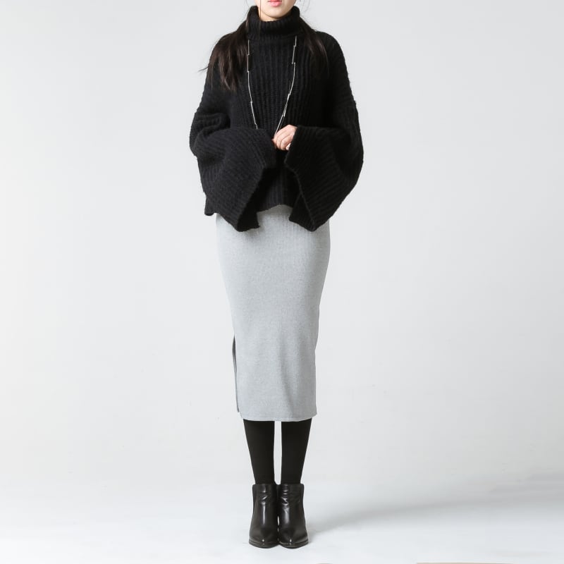 Vidutinio ilgio megzta sijon, patchwork siuviniai, poliesterio ir medvilnės audinys, pavasaris 2022