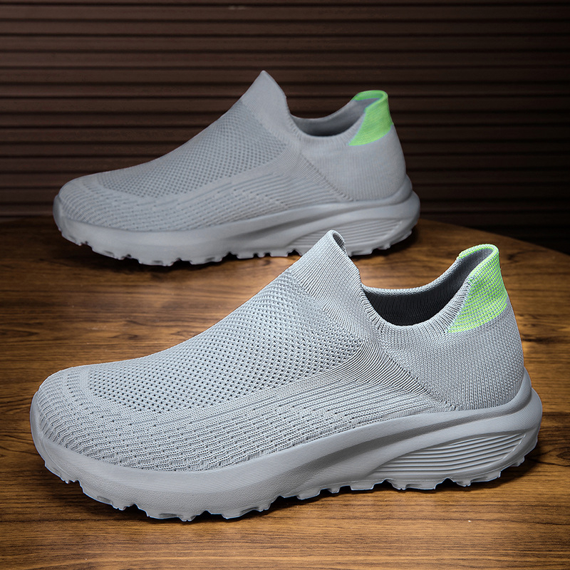 Prozračne Fly-Knit mrežasto gornjište, niski top, okrugla špička, EVA potplat, tekstilna ulošak, unisex