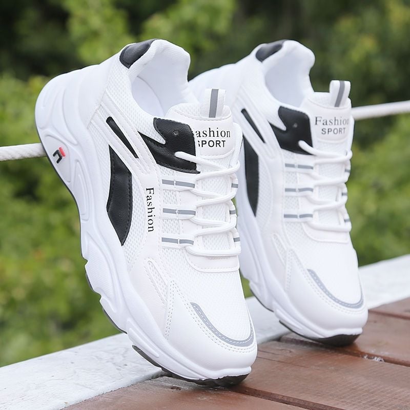 Férfi hálós anyagú tornacipő, légáteresztő, hétköznapi fehér nyári cipő, trendes dad shoes stílus